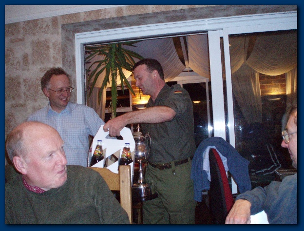 600x449 pixels (148K)